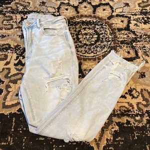 High rise American Eagle Mom Jean